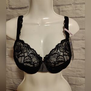Full-Coverage Lace Bra with Underwire Cups, Plunging Underwire Bra for Everyday
